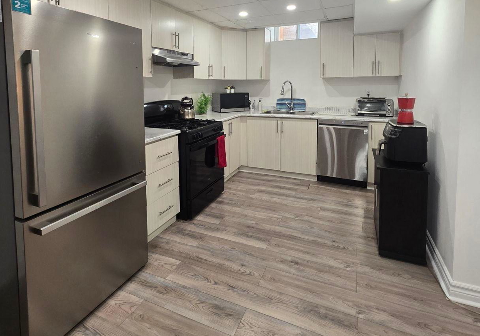 328-woodspring-avenue-newmarket-ontario-n12369709