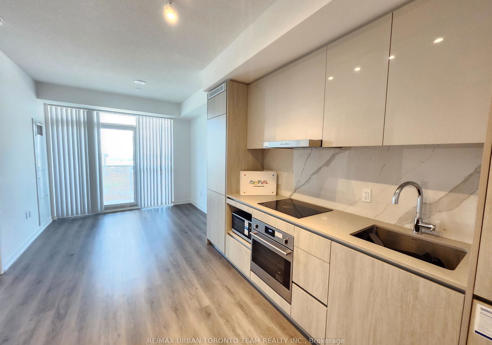 28-interchange-way-vaughan-ontario-n12369792