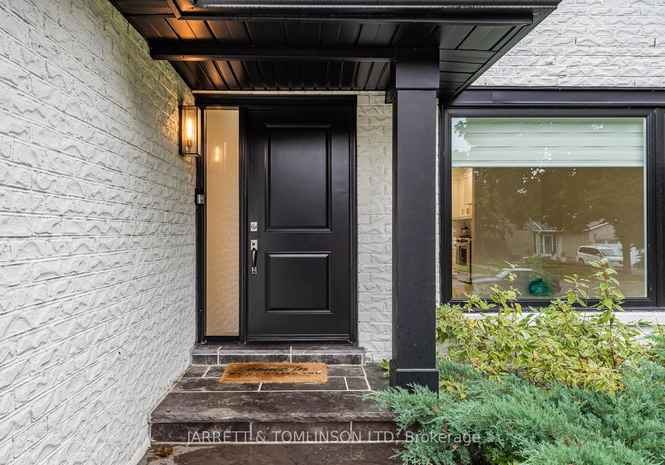 171-walton-drive-aurora-ontario-n12370012