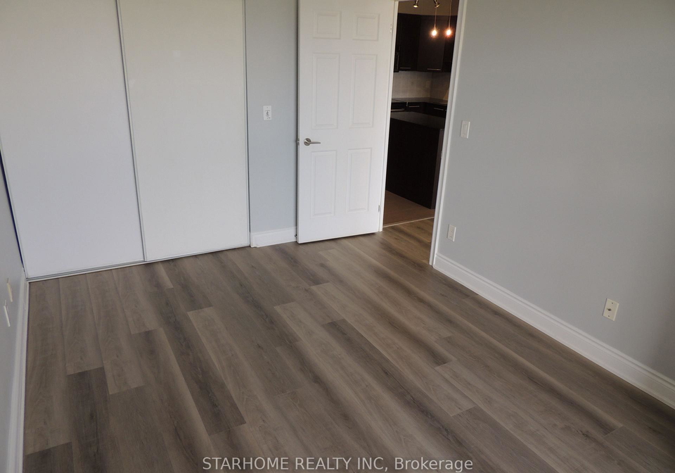 39-galleria-parkway-markham-ontario-n12371201