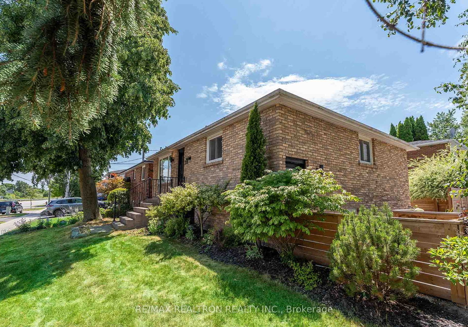 318-walker-avenue-bradford-west-gwillimbury-ontario-n12371403