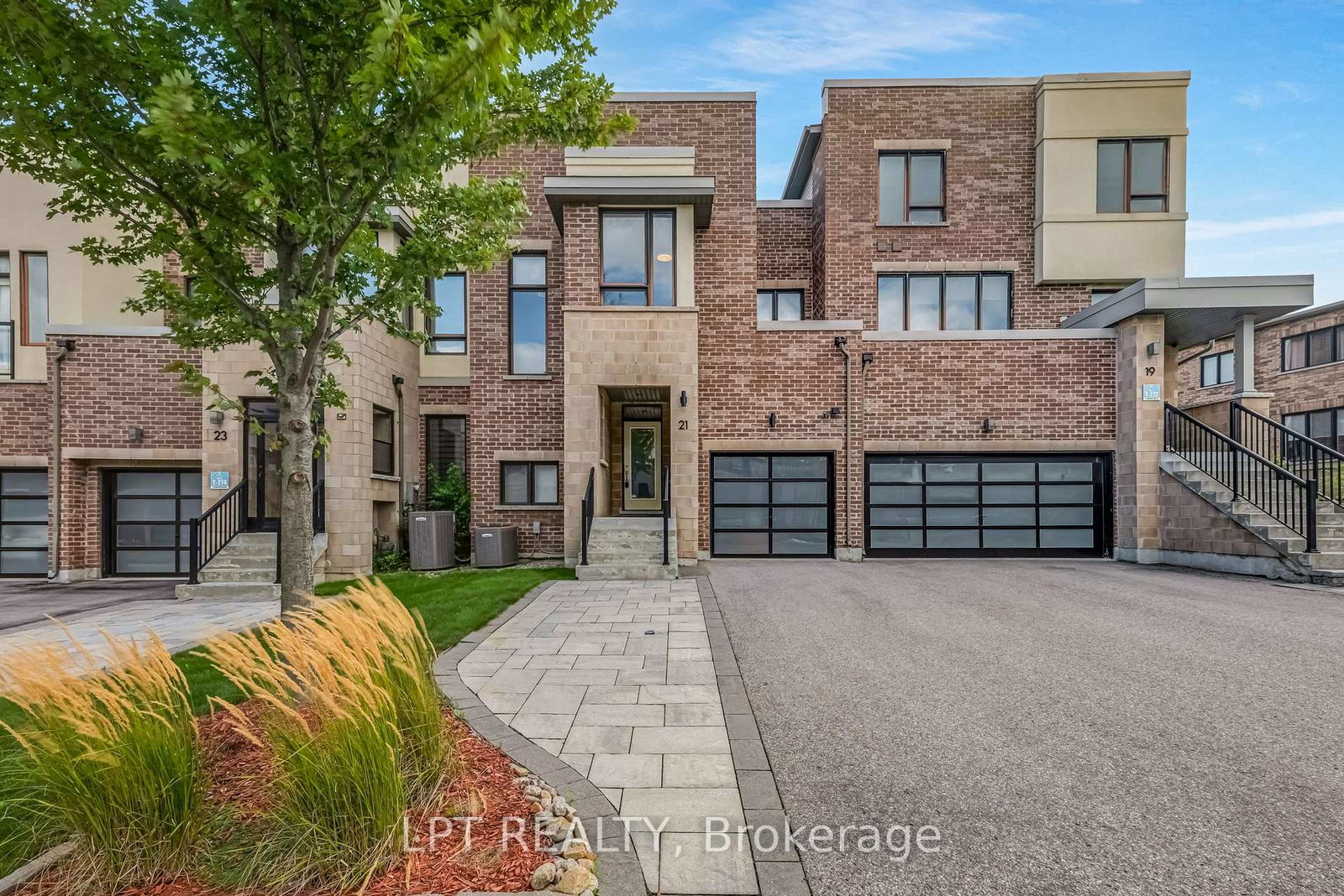 21-helliwell-crescent-richmond-hill-ontario-n12372293