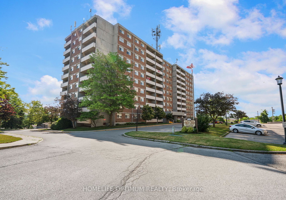 40-w-william-roe-boulevard-w-newmarket-ontario-n12373002