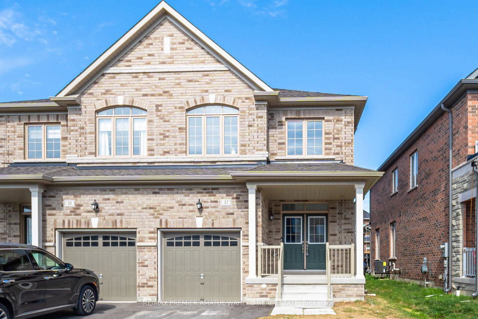 17-ferragine-crescent-bradford-west-gwillimbury-ontario-n12375293
