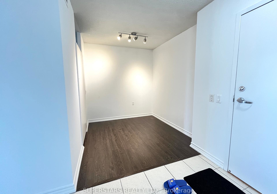 9015-leslie-street-richmond-hill-ontario-n12375965