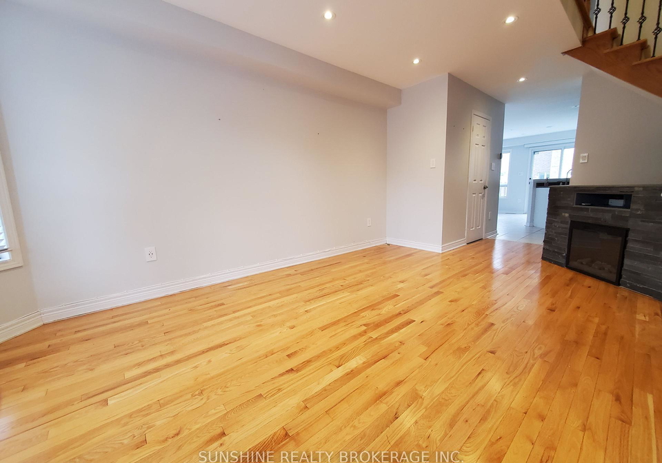 142-laurelhurst-crescent-vaughan-ontario-n12376092