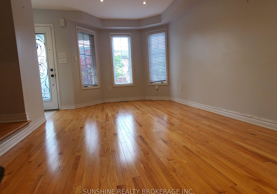 142-laurelhurst-crescent-vaughan-ontario-n12376092