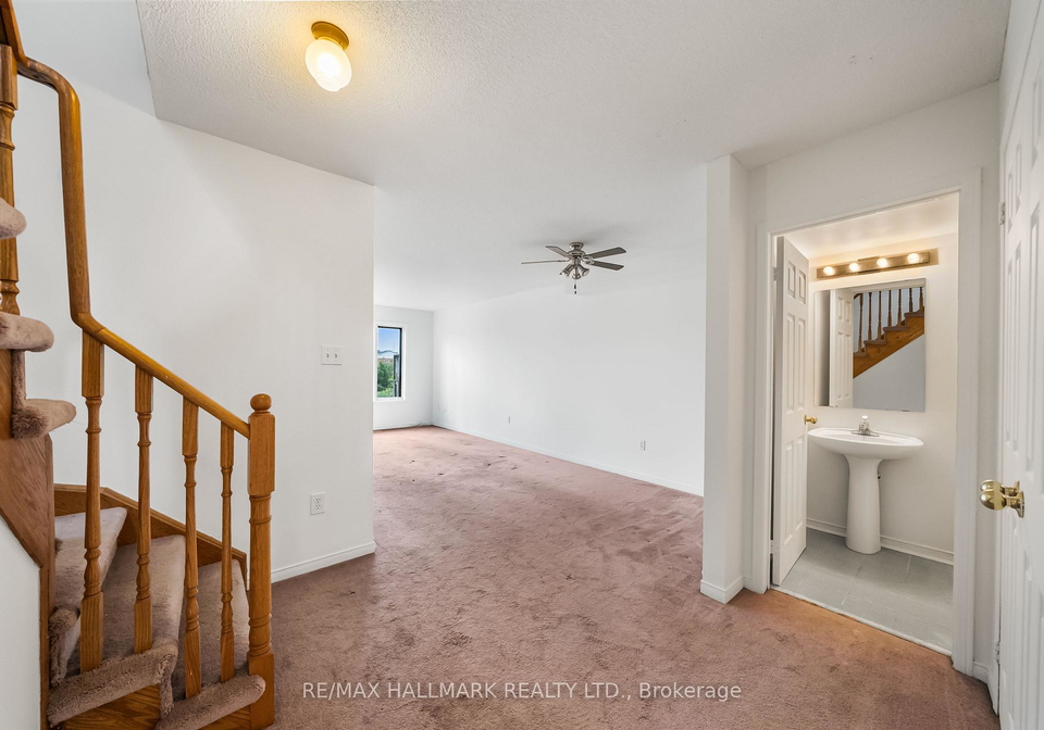 302-pinnacle-trail-aurora-ontario-n12377369