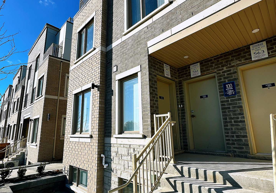 100-honeycrisp-crescent-vaughan-ontario-n12377510