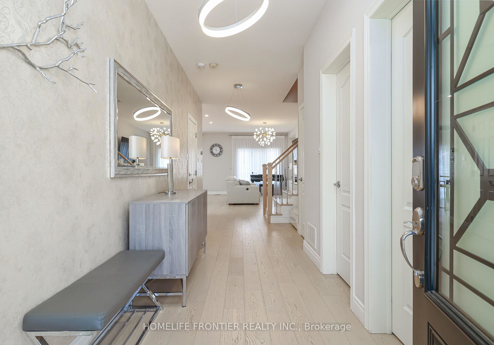 14-charmuse-lane-east-gwillimbury-ontario-n12379506