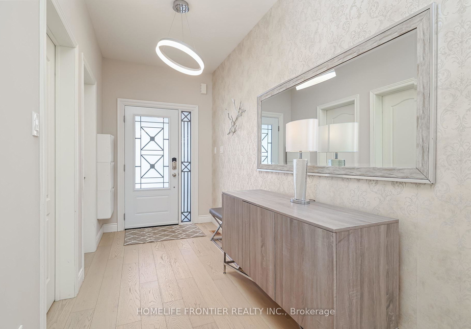 14-charmuse-lane-east-gwillimbury-ontario-n12379506