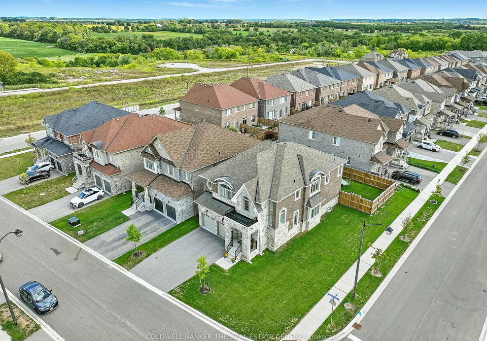 85-robb-thompson-road-east-gwillimbury-ontario-n12381086