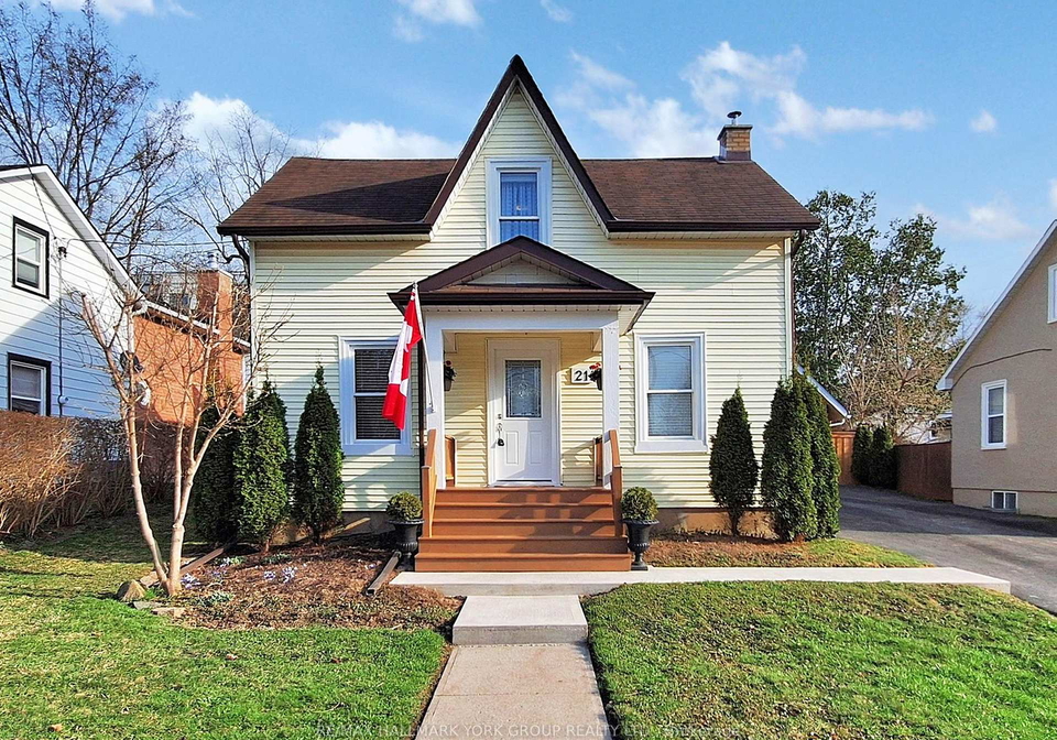 21-irwin-avenue-aurora-ontario-n12381179