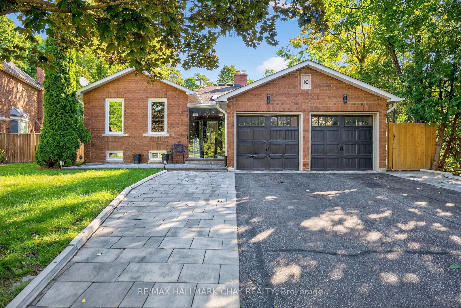 10-tribblings-crescent-aurora-ontario-n12381259