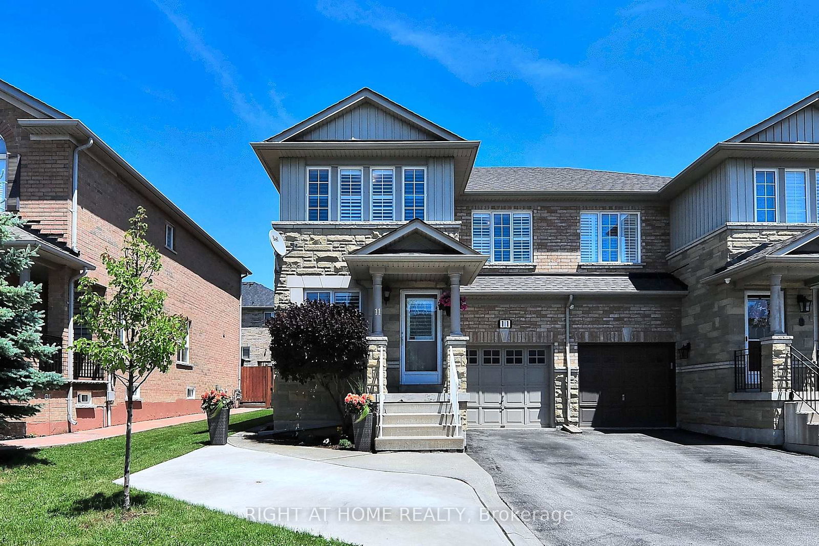 11-giovanni-way-vaughan-ontario-n12381948