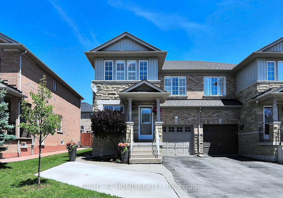 11-giovanni-way-vaughan-ontario-n12381948