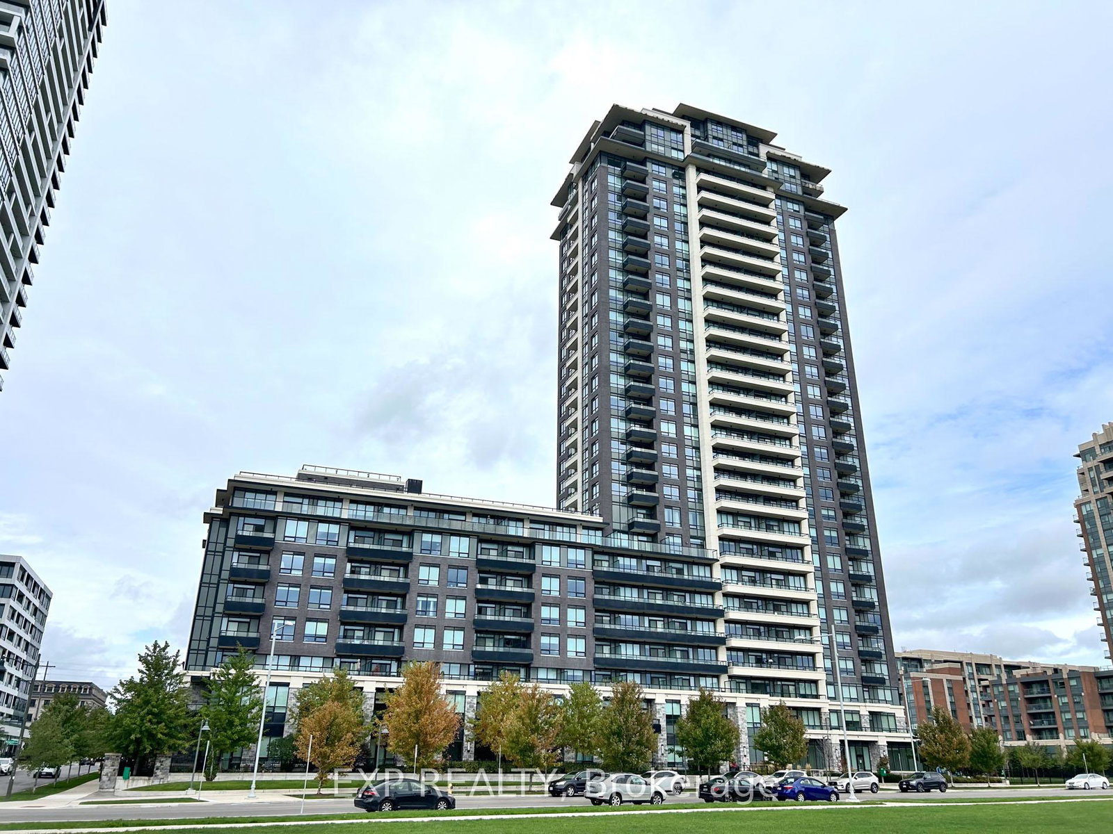 15-water-walk-drive-markham-ontario-n12382551