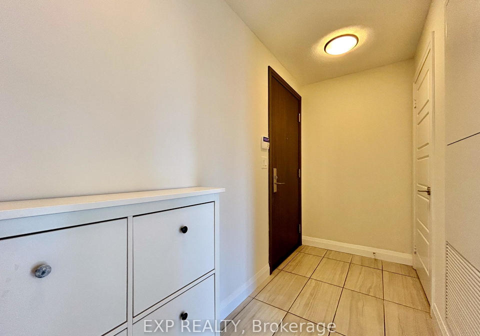 15-water-walk-drive-markham-ontario-n12382551