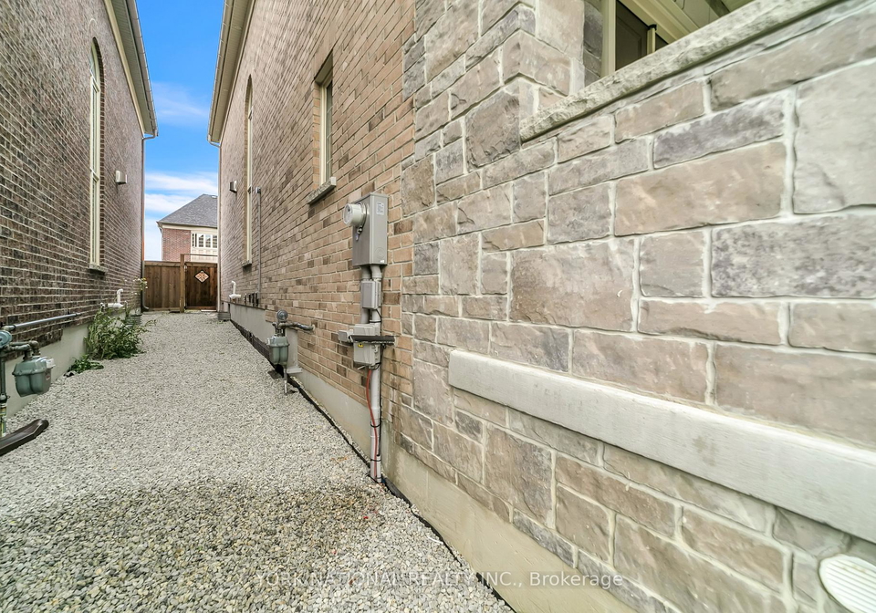67-menotti-drive-richmond-hill-ontario-n12382911