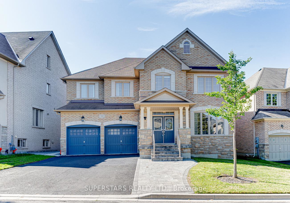 942-ernest-cousins-circle-newmarket-ontario-n12382942