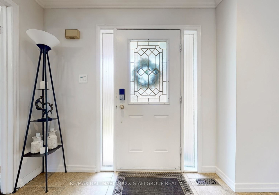 86-tamarac-trail-aurora-ontario-n12383825