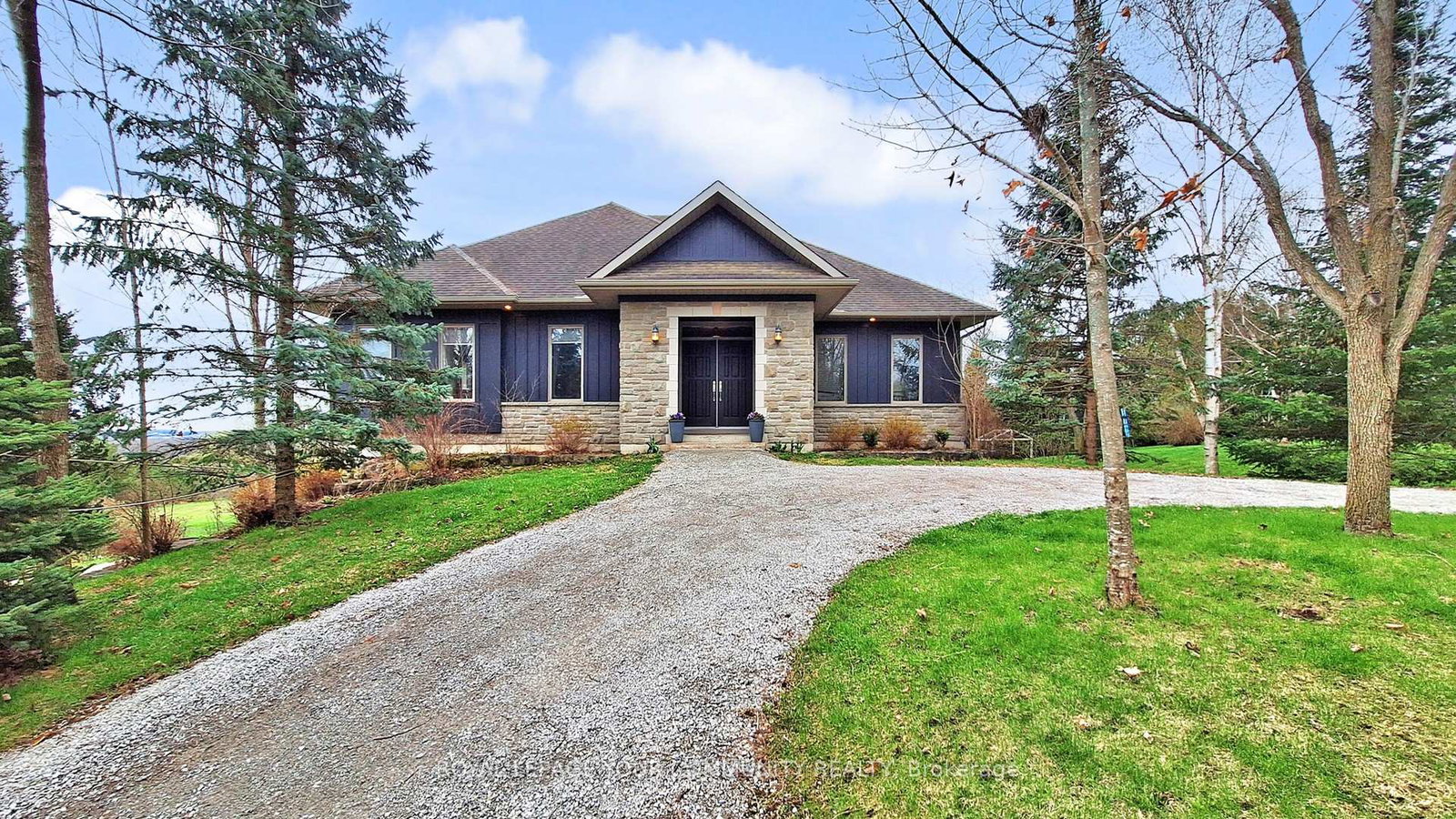 4499-sideroad-15-side-road-new-tecumseth-ontario-n12384174