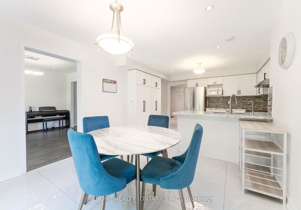 38-desert-view-crescent-richmond-hill-ontario-n12385742