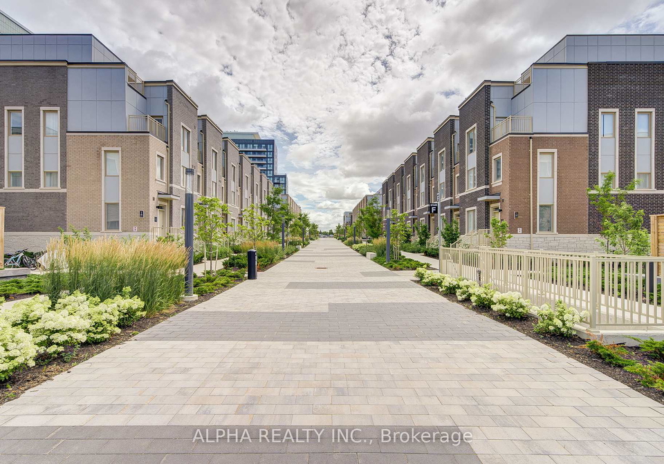 10-almond-blossom-mews-s-vaughan-ontario-n12386037