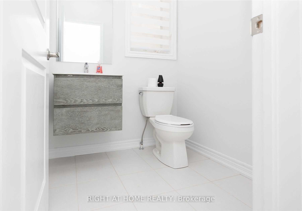 10-sprucedale-way-whitchurch-stouffville-ontario-n12386094