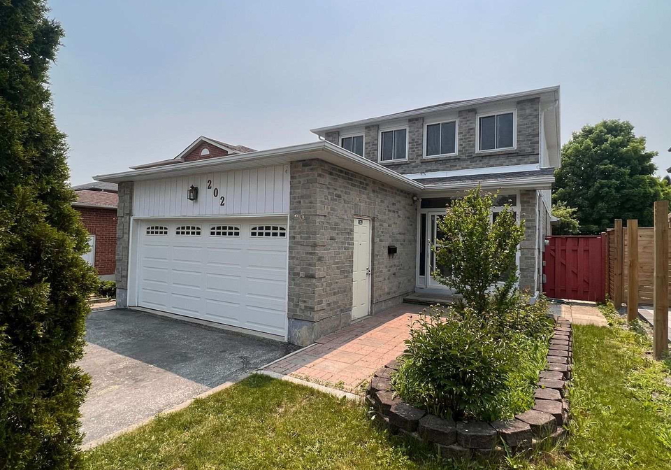 202-billings-crescent-newmarket-ontario-n12386556
