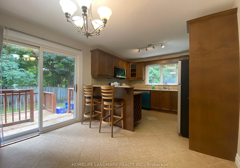 1052-elgin-street-newmarket-ontario-n12387636