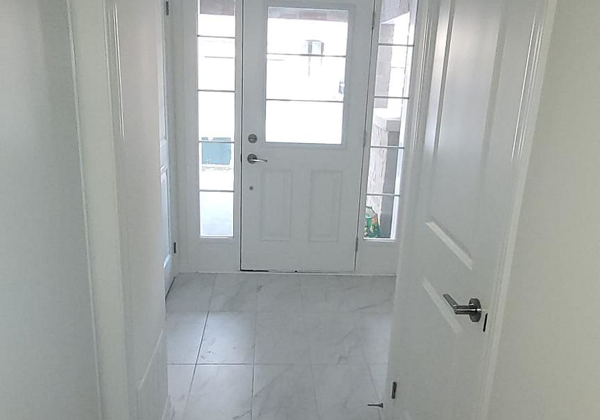 39-montrose-boulevard-bradford-west-gwillimbury-ontario-n12388232