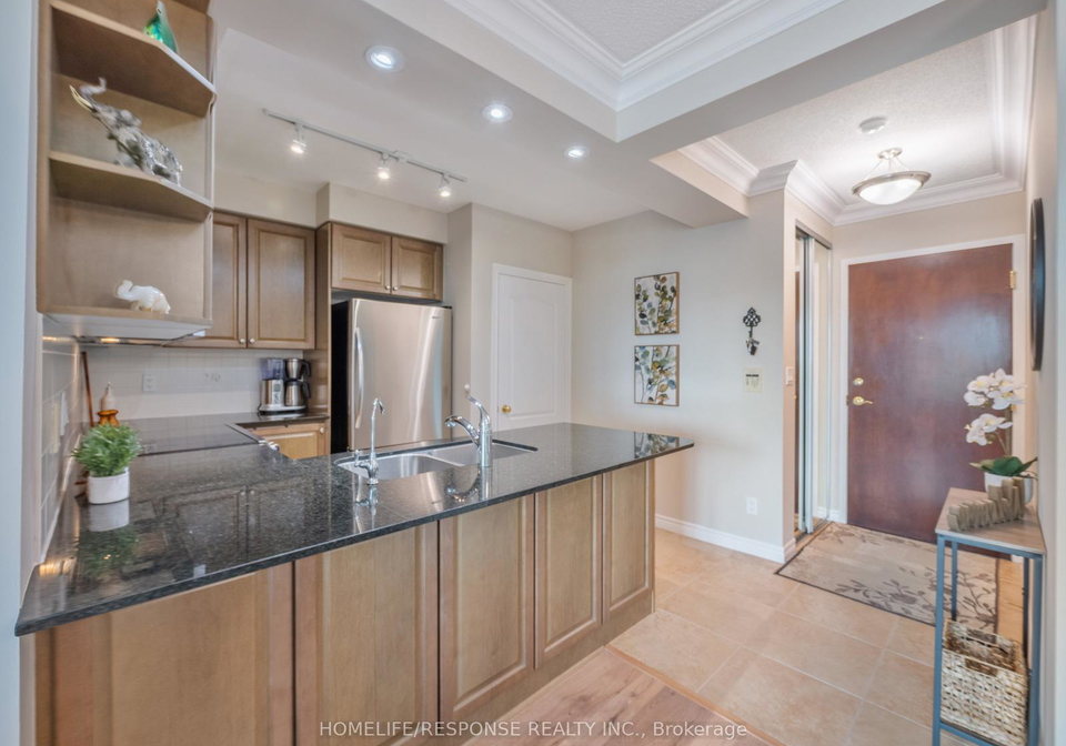 88-promenade-circle-vaughan-ontario-n12389565