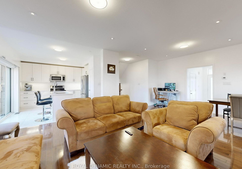 59-tango-crescent-newmarket-ontario-n12390235