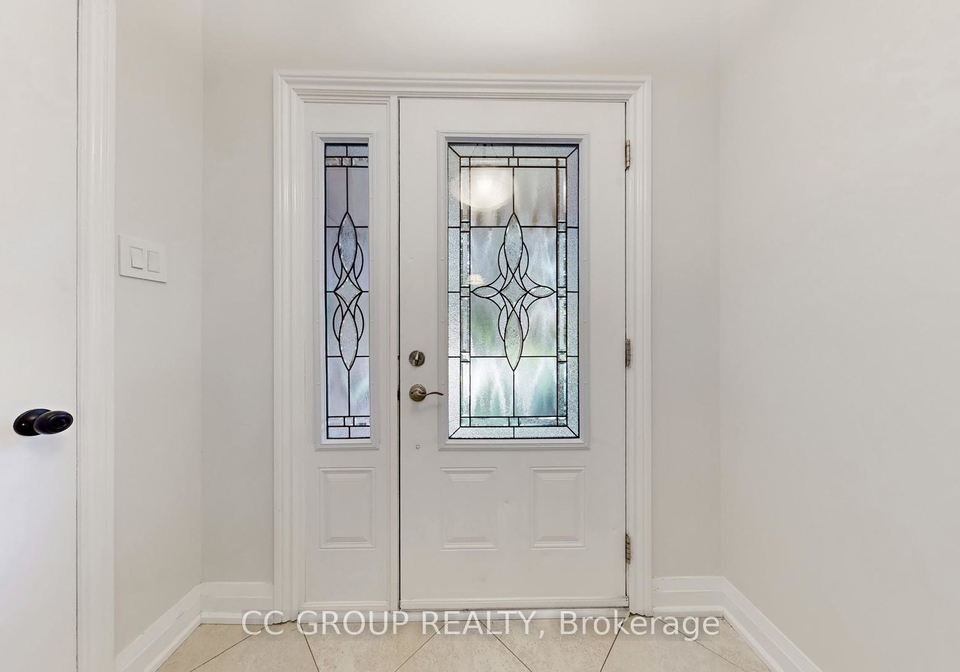 189-harrison-drive-newmarket-ontario-n12390319