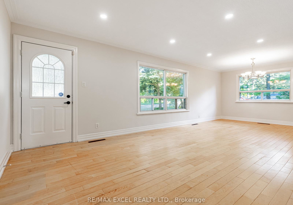 58-howard-road-newmarket-ontario-n12390336