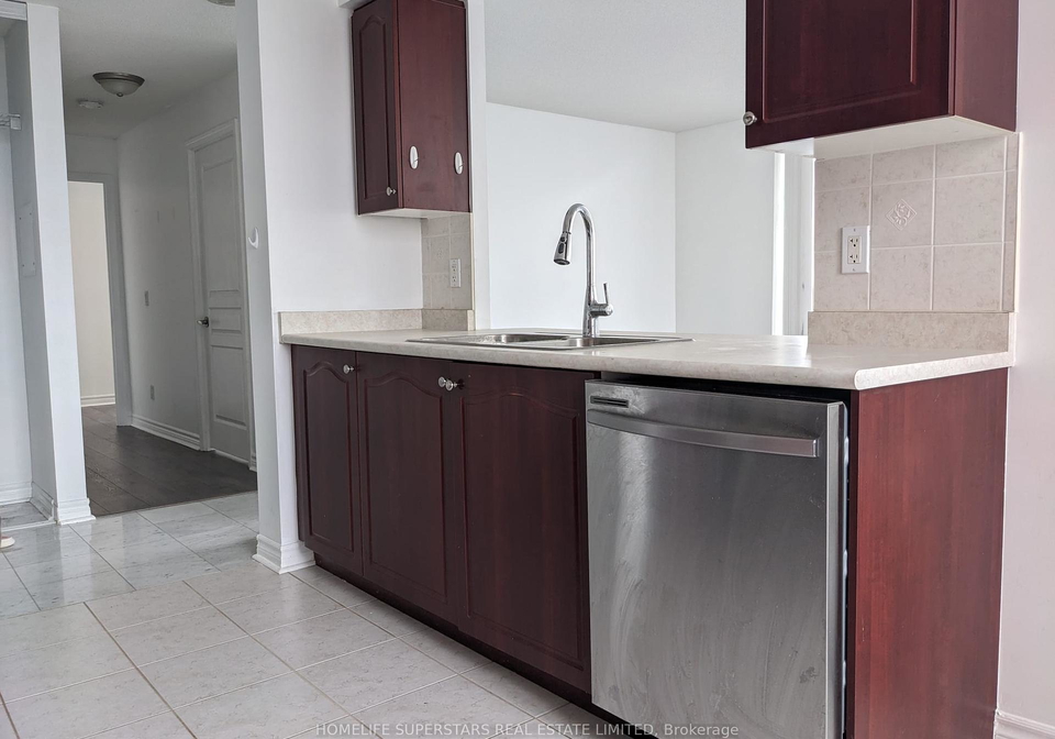 330-red-maple-road-richmond-hill-ontario-n12390360
