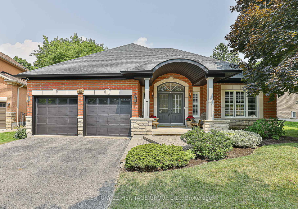 35-watts-meadow-aurora-ontario-n12391010