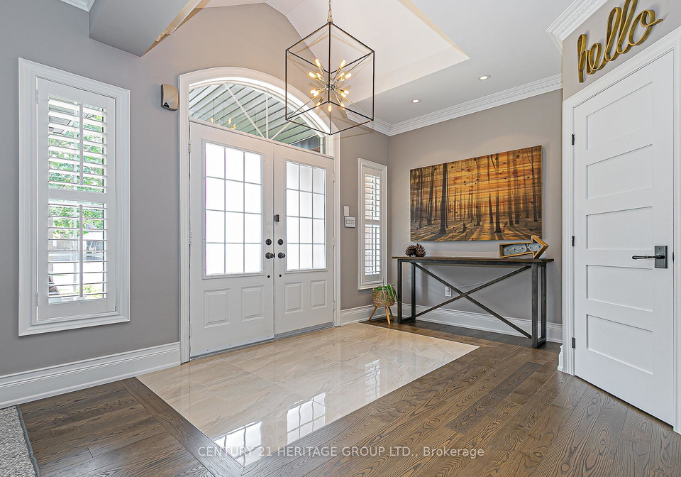 35-watts-meadow-aurora-ontario-n12391010