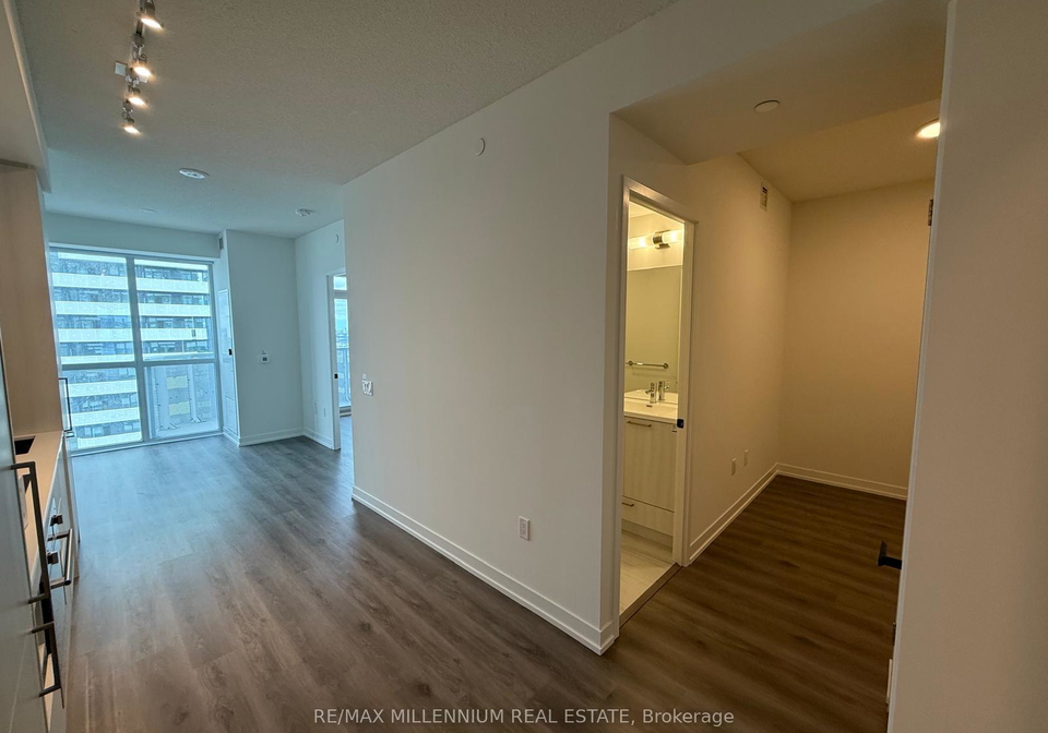 225-commerce-street-vaughan-ontario-n12391194