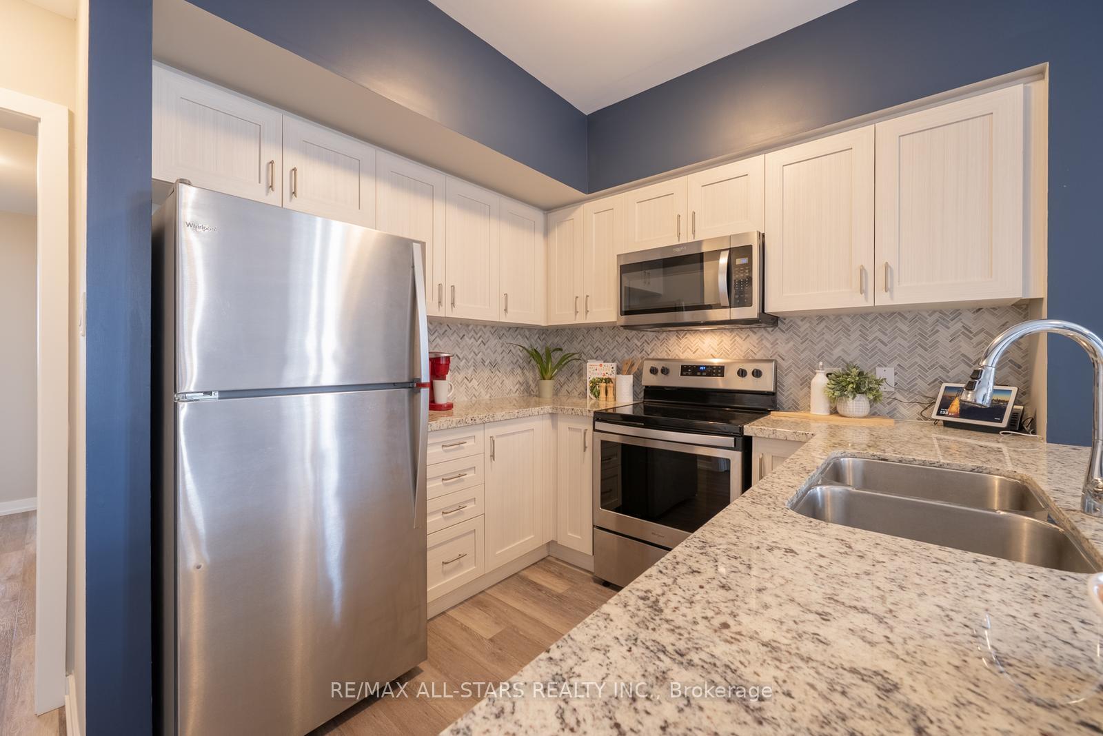 7-bellcastle-gate-whitchurch-stouffville-ontario-n12392748