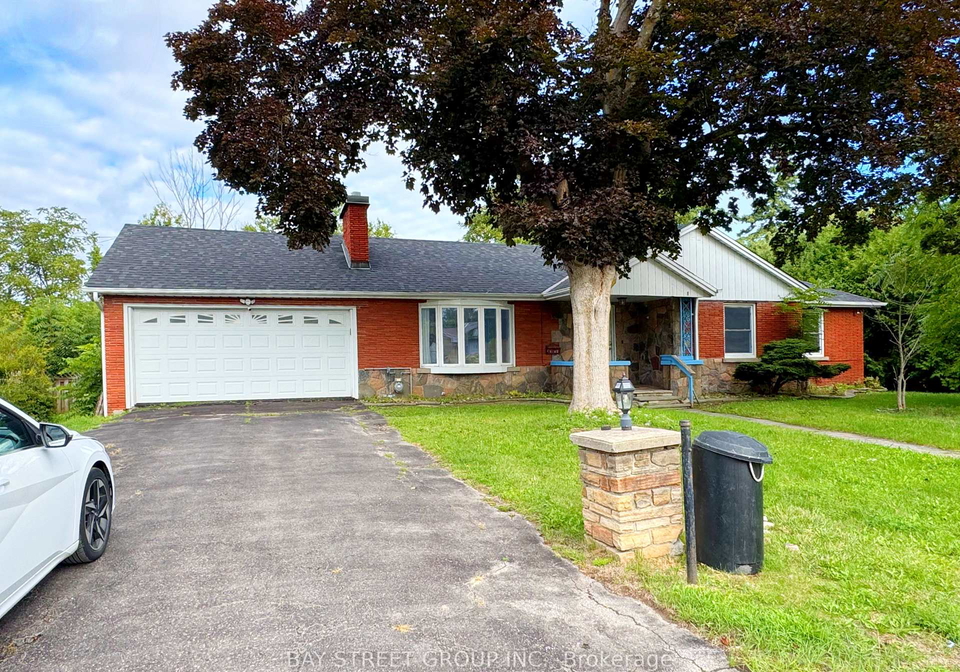8-middle-street-georgina-ontario-n12393016