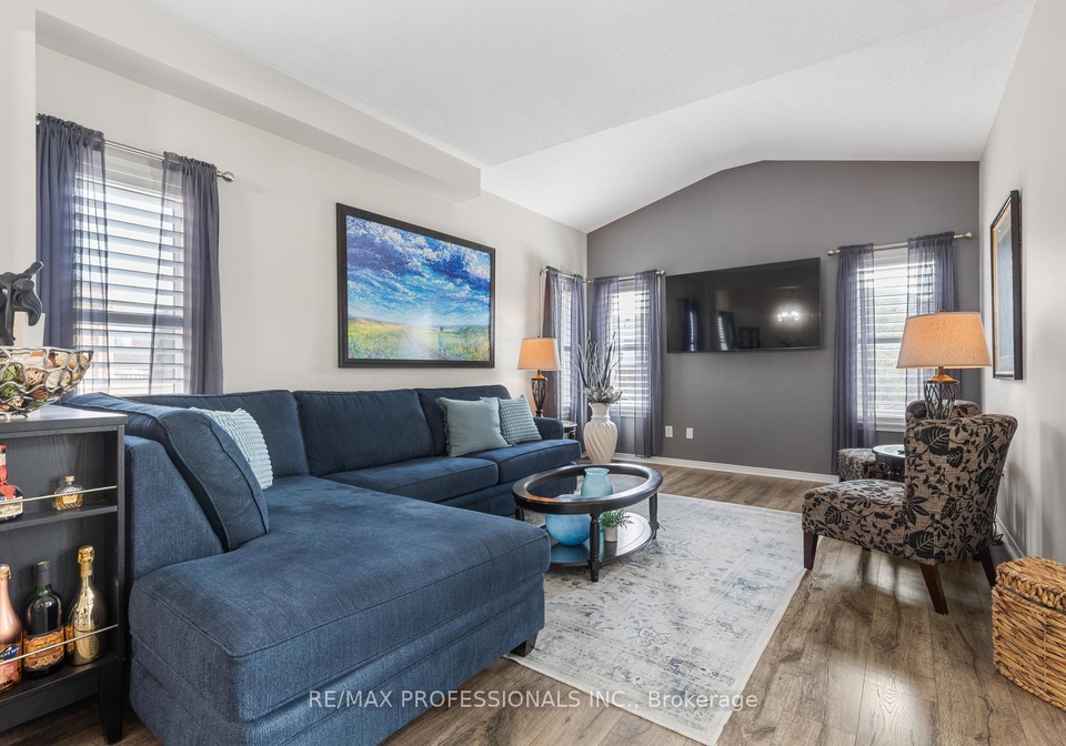 25-liberty-crescent-bradford-west-gwillimbury-ontario-n12394042