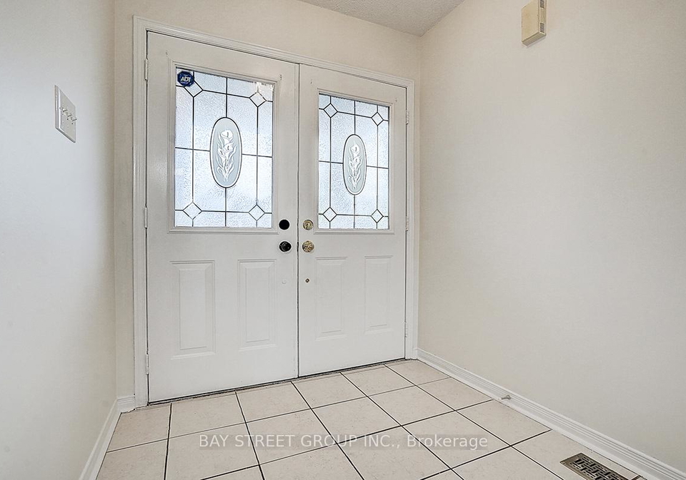 11-tara-crescent-markham-ontario-n12394043