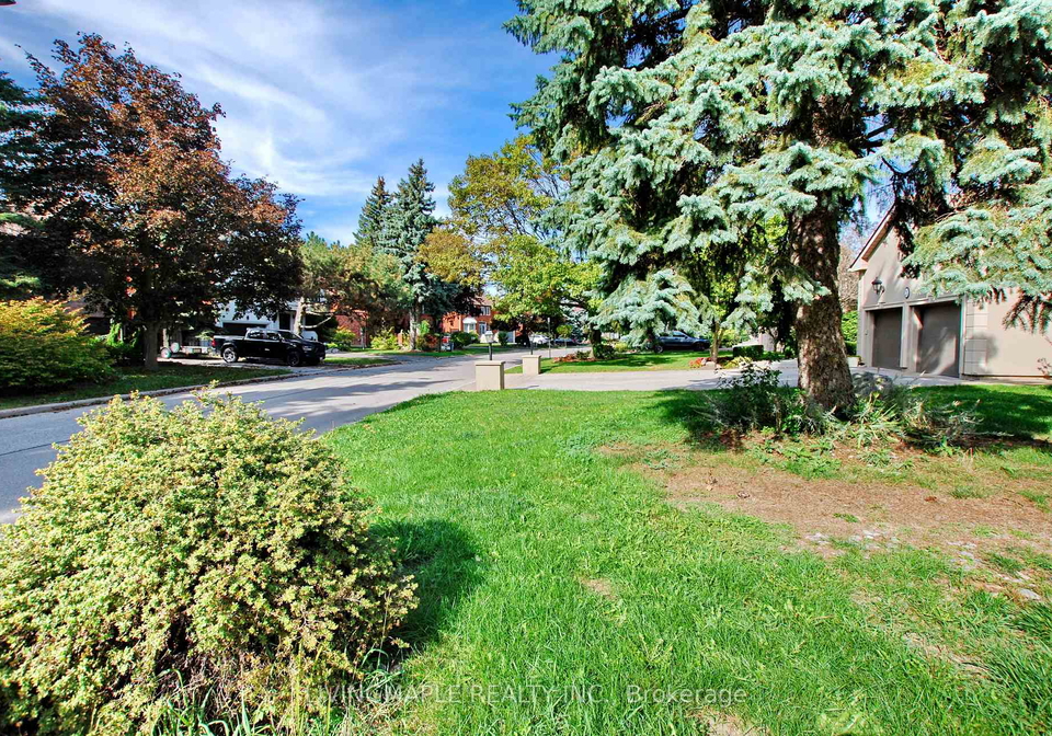19-ladyslipper-court-markham-ontario-n12394396
