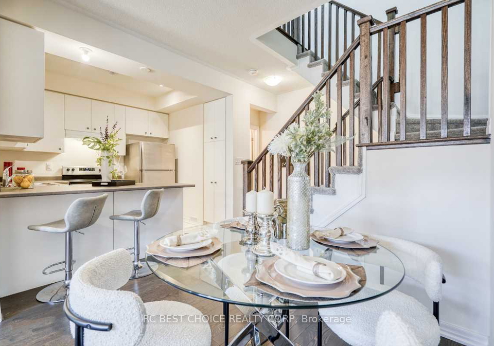 24-delano-way-newmarket-ontario-n12395699