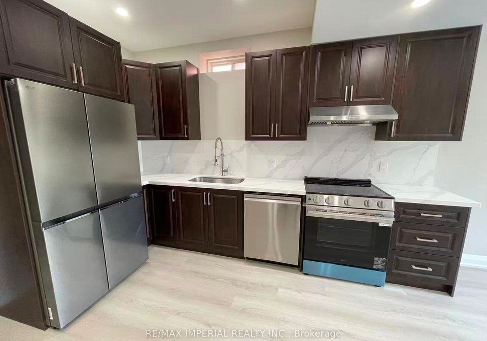 135-aikenhead-avenue-richmond-hill-ontario-n12395877