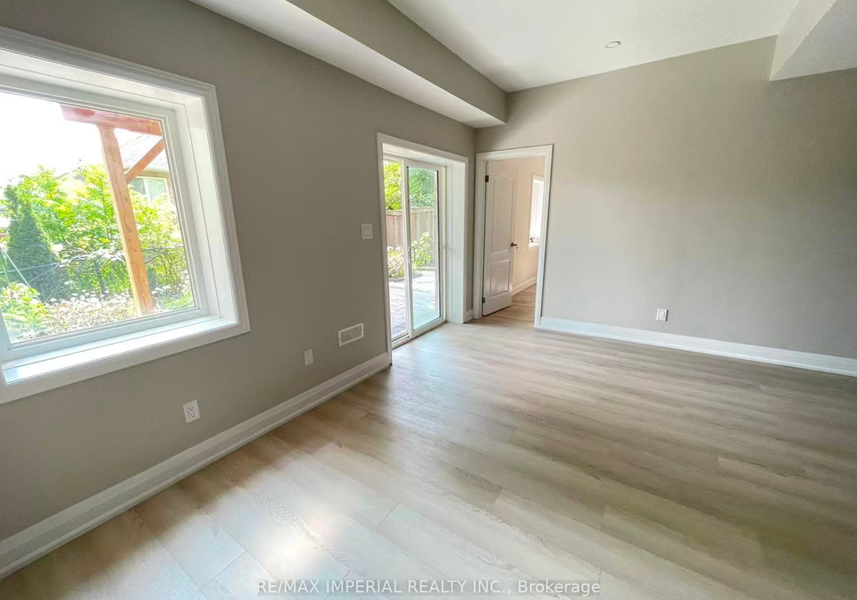 135-aikenhead-avenue-richmond-hill-ontario-n12395877