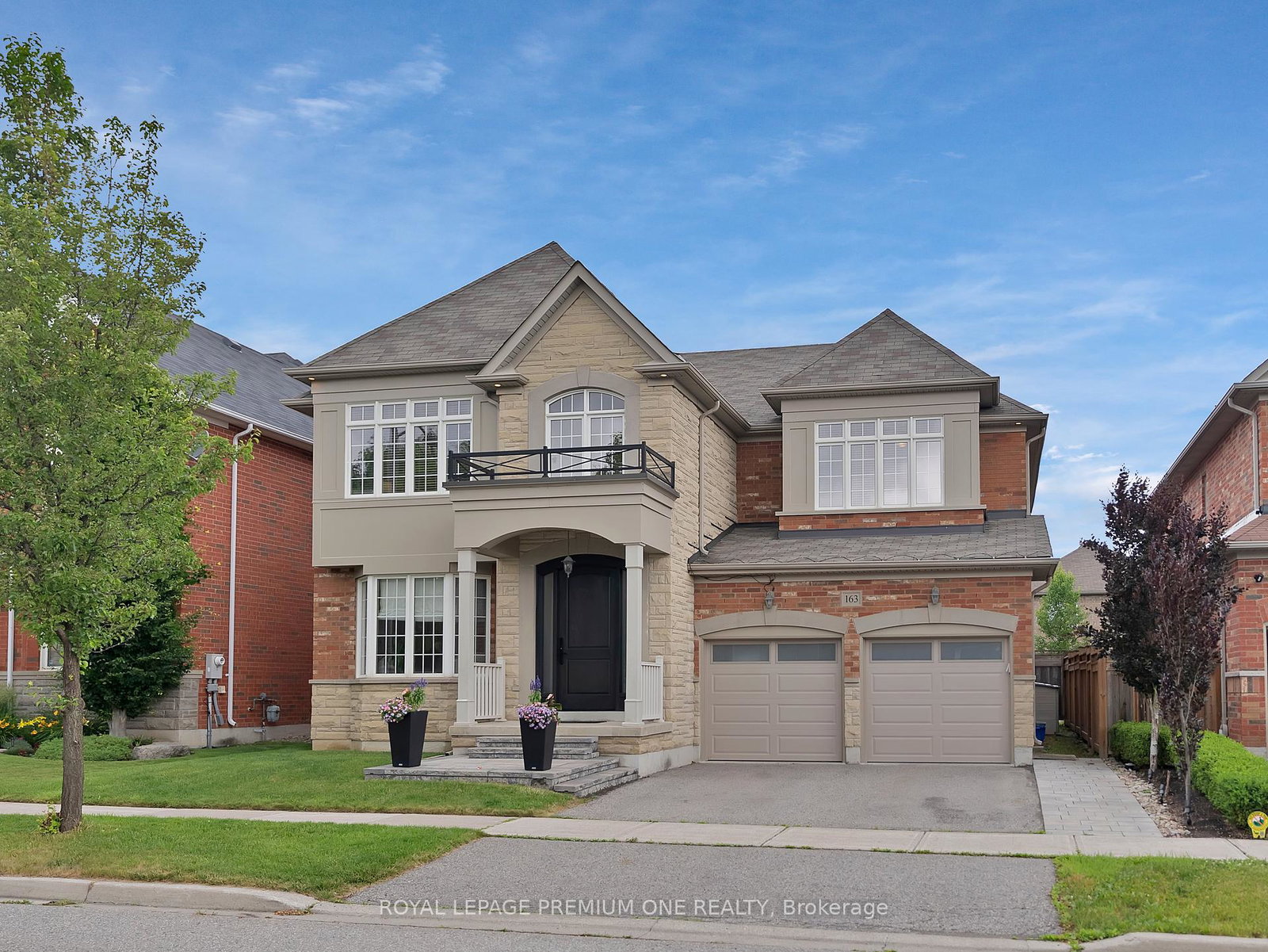 163-tonner-crescent-aurora-ontario-n12396145