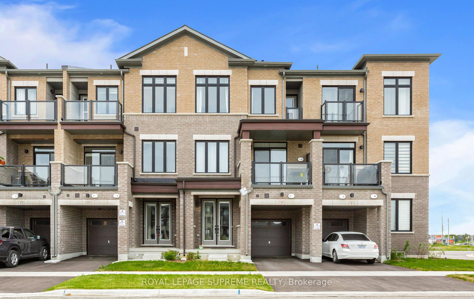 7-tennant-circle-vaughan-ontario-n12397069